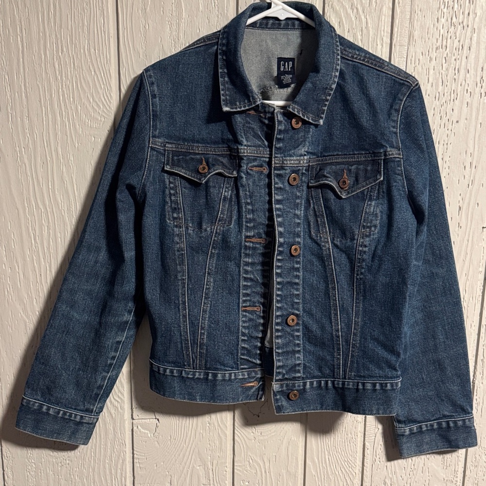 GAP Vintage Women's Dark Blue Jean Jacket w/Brass Buttons